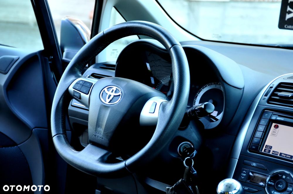 Toyota Auris - 27