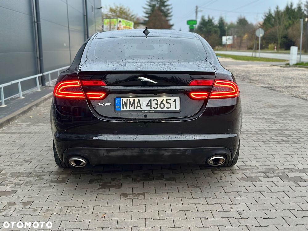 Jaguar XF 2.2 D Luxury - 4