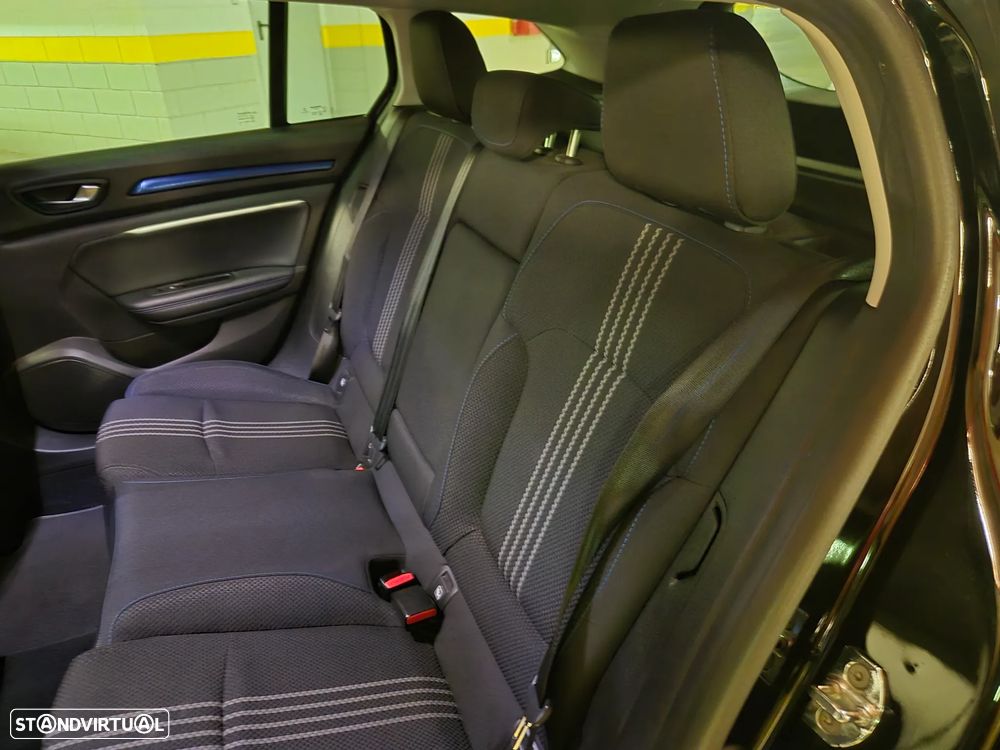 Renault Mégane Sport Tourer 1.5 dCi GT Line - 27