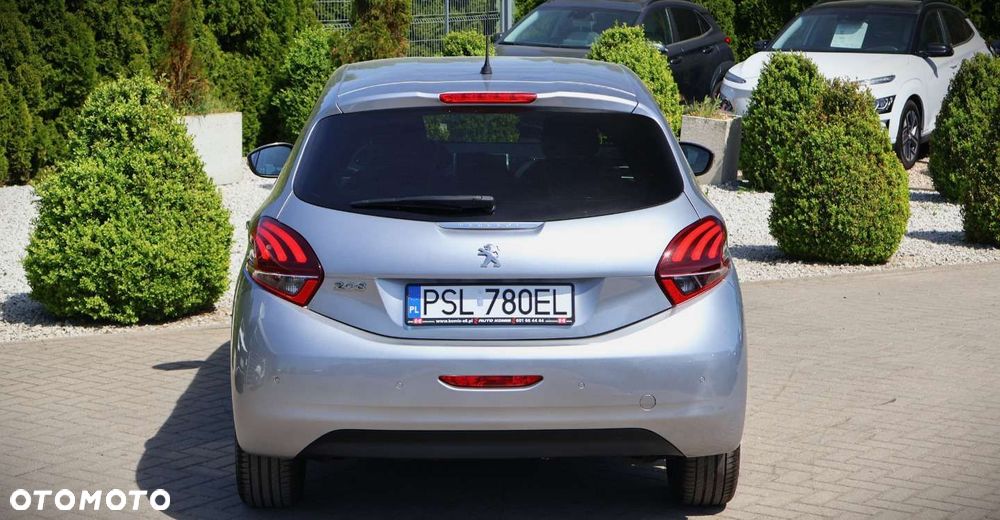 Peugeot 208 - 7