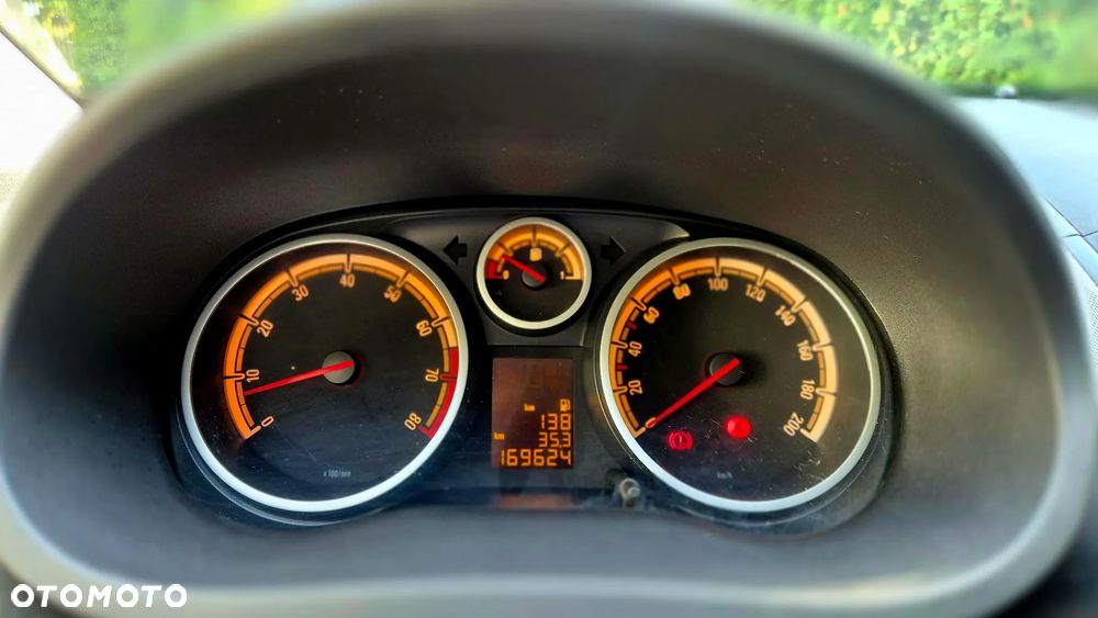Opel Corsa 1.4 16V Energy - 14