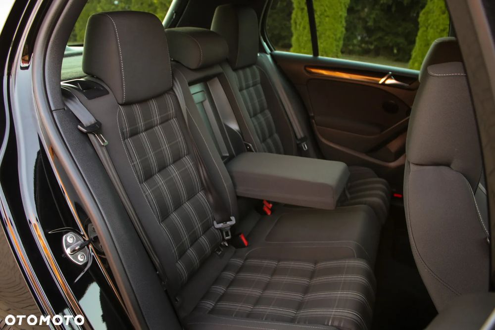 Volkswagen Golf 2.0 TDI DPF GTD - 24