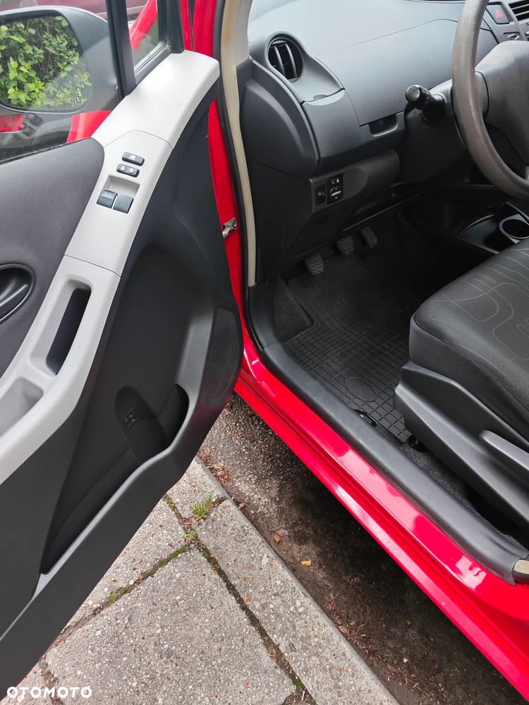 Toyota Yaris 1.0 Luna A/C - 9