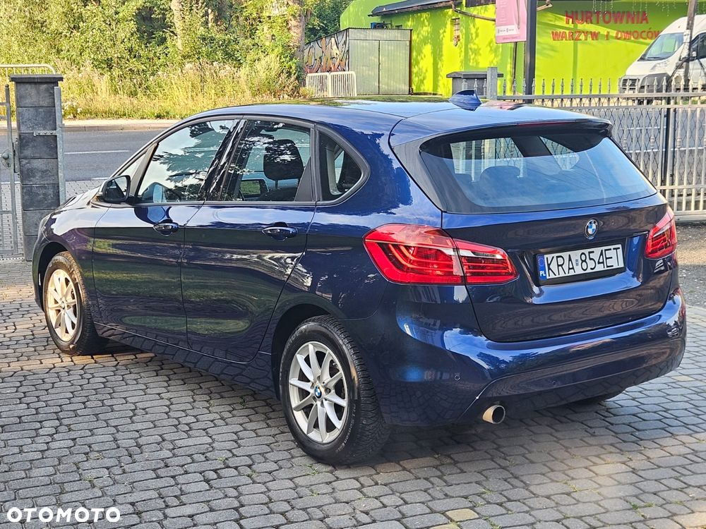 BMW Seria 2 216i - 5