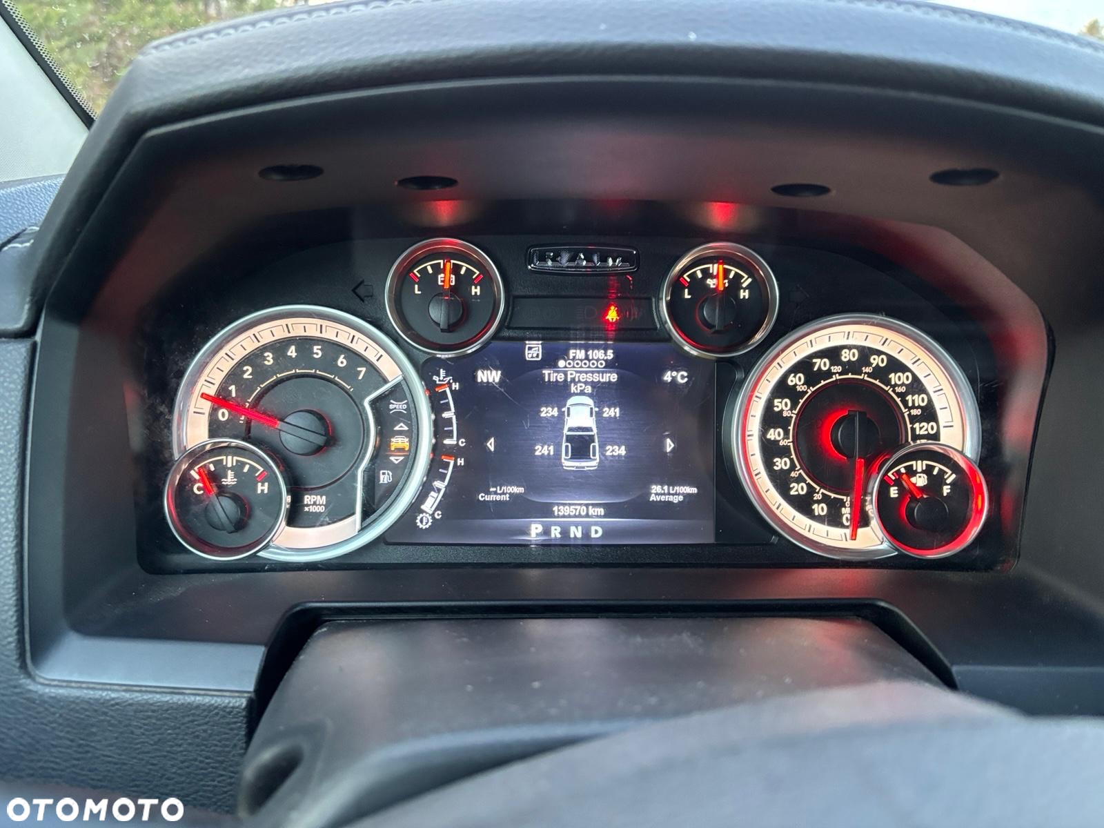 Dodge RAM 1500 5.7 4x4 - 20
