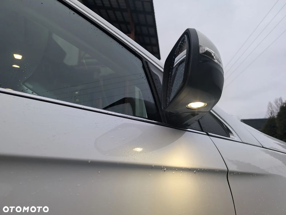 Ford Edge 2.0 EcoBlue Bi-Turbo 4x4 Titanium - 11