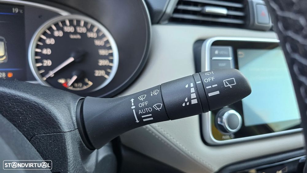 Nissan Micra 1.0 IG-T Tekna CVT - 39