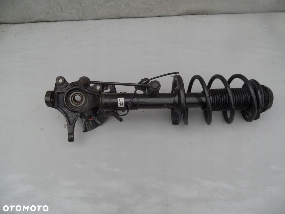 MCPERSON MCPHERSON ZWROTNICA PRAWY PRZÓD HYUNDAI i20 I - 2