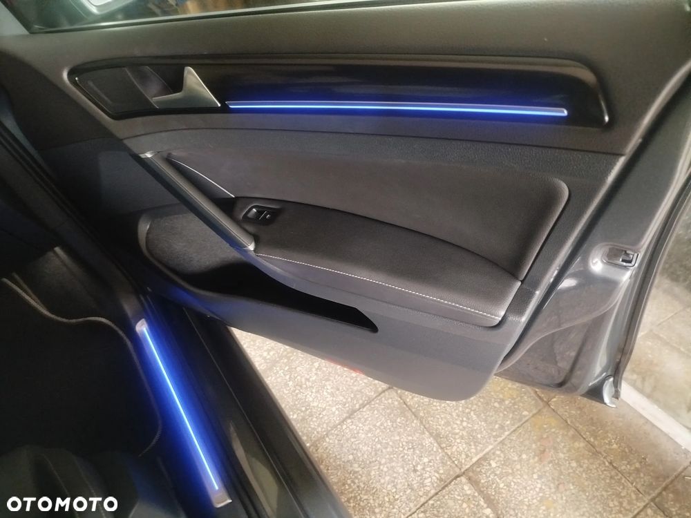 Volkswagen Golf 2.0 TSI 4Mot R DSG - 30