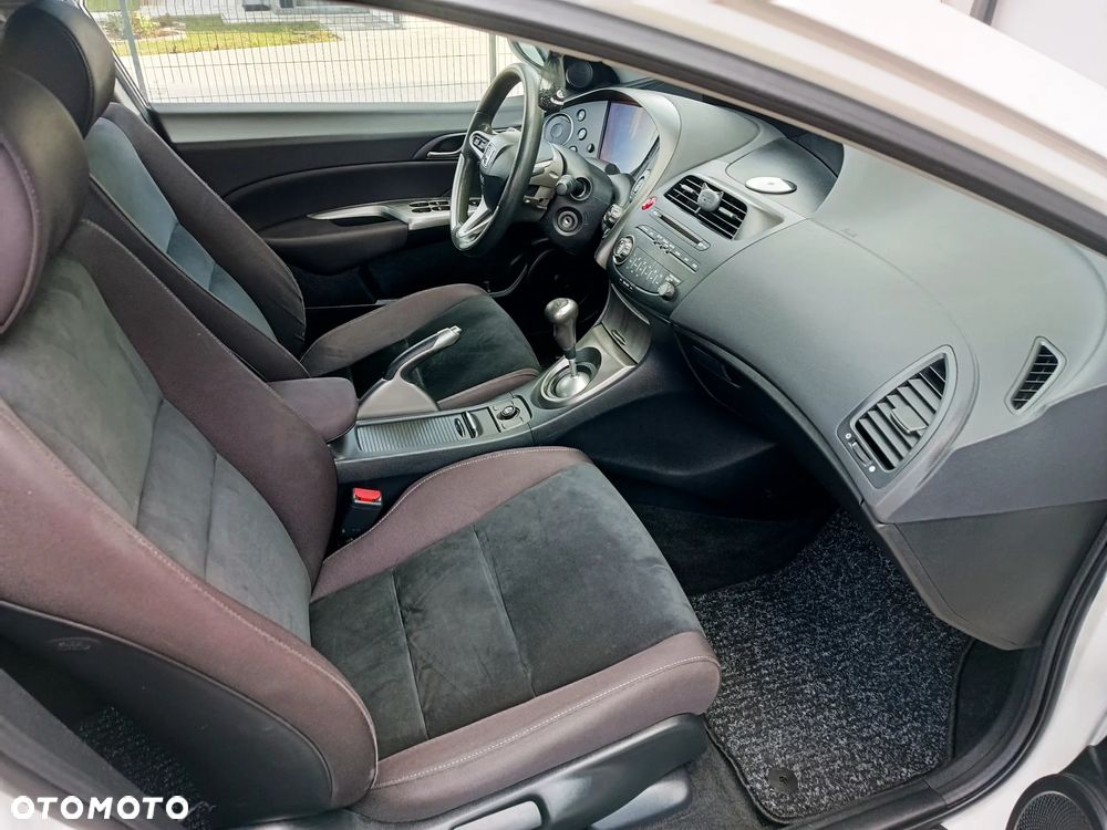 Honda Civic 1.8 GT Special Edition - 22