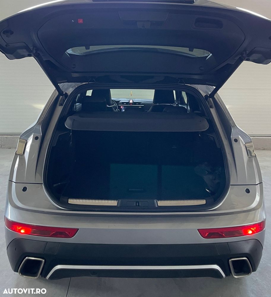 DS Automobiles DS 7 Crossback - 12