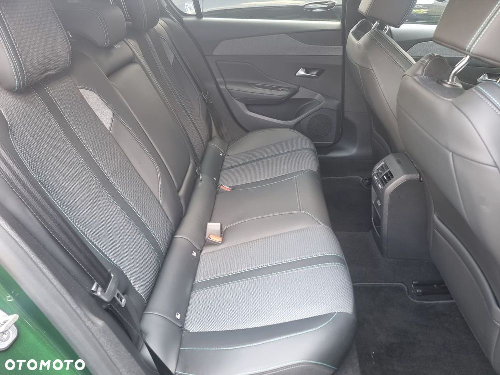 Peugeot 308 1.2 PureTech Allure S&S - 21