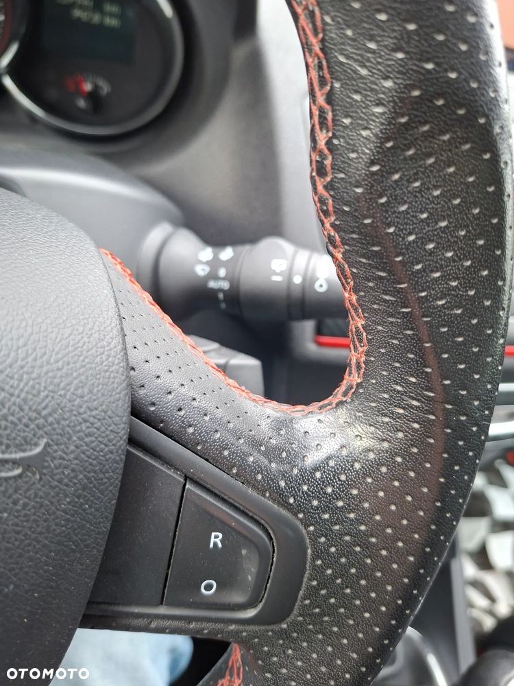 Renault Megane TCe 220 Start & Stop GT 220 - 33