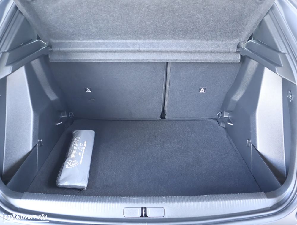 Peugeot 2008 1.2 PureTech Style - 42