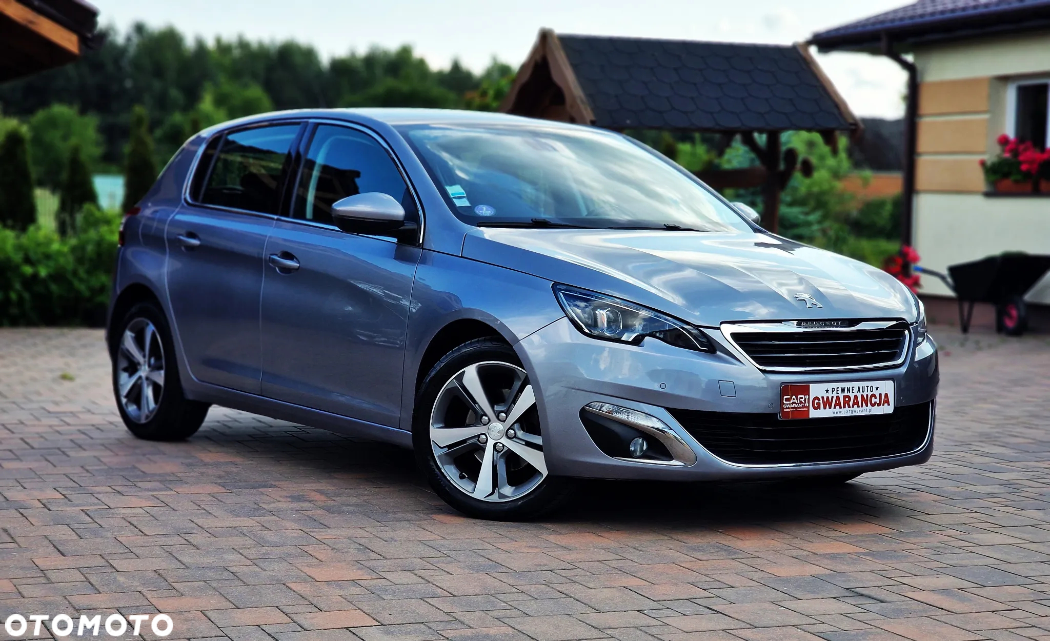Peugeot 308 SW 1.2 PureTech Allure S&S - 10