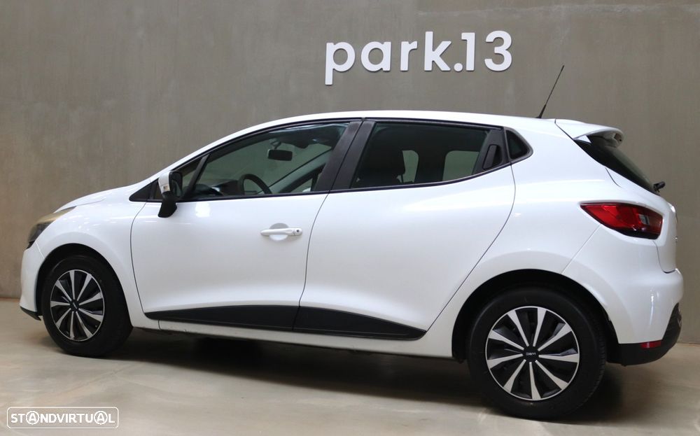 Renault Clio 1.2 16V Confort - 26