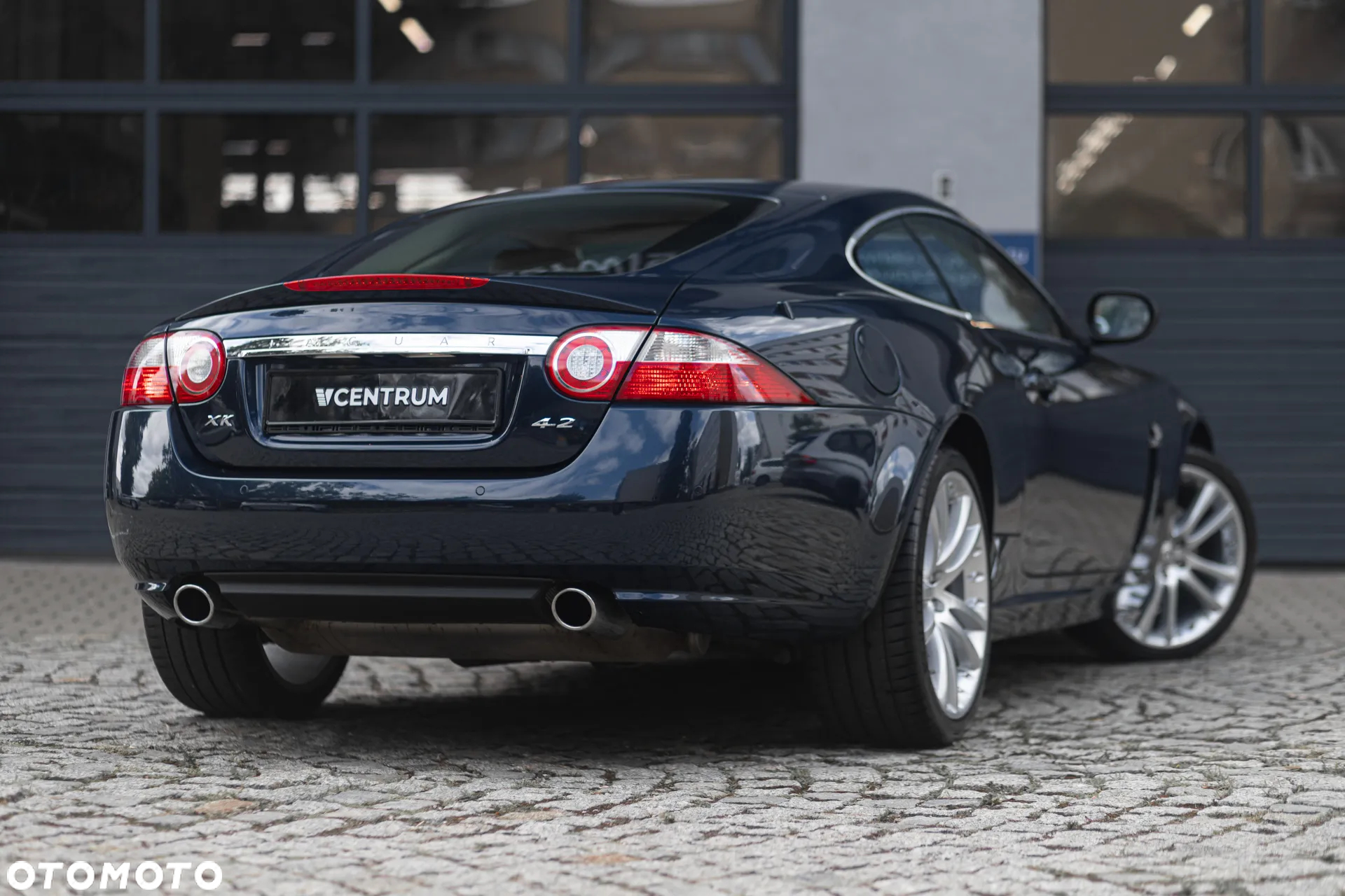 Jaguar XK 4.2 V8 - 10