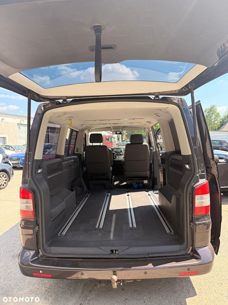 Volkswagen Multivan - 5