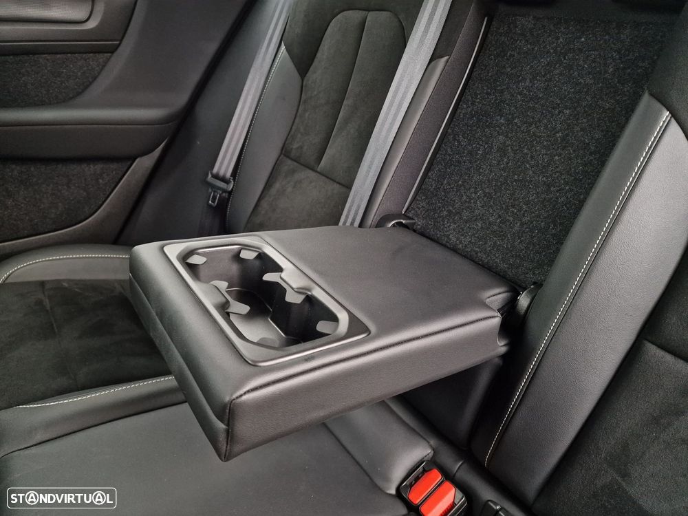 Volvo XC 40 1.5 T4 PHEV R-Design - 20