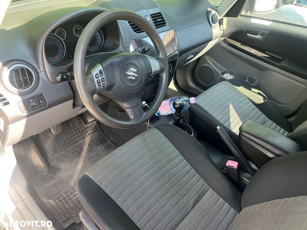 Suzuki SX4 - 13
