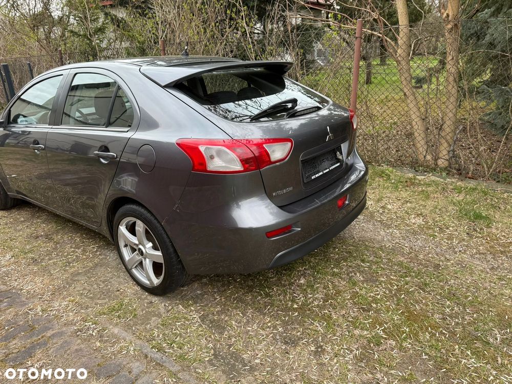 Mitsubishi Lancer - 5