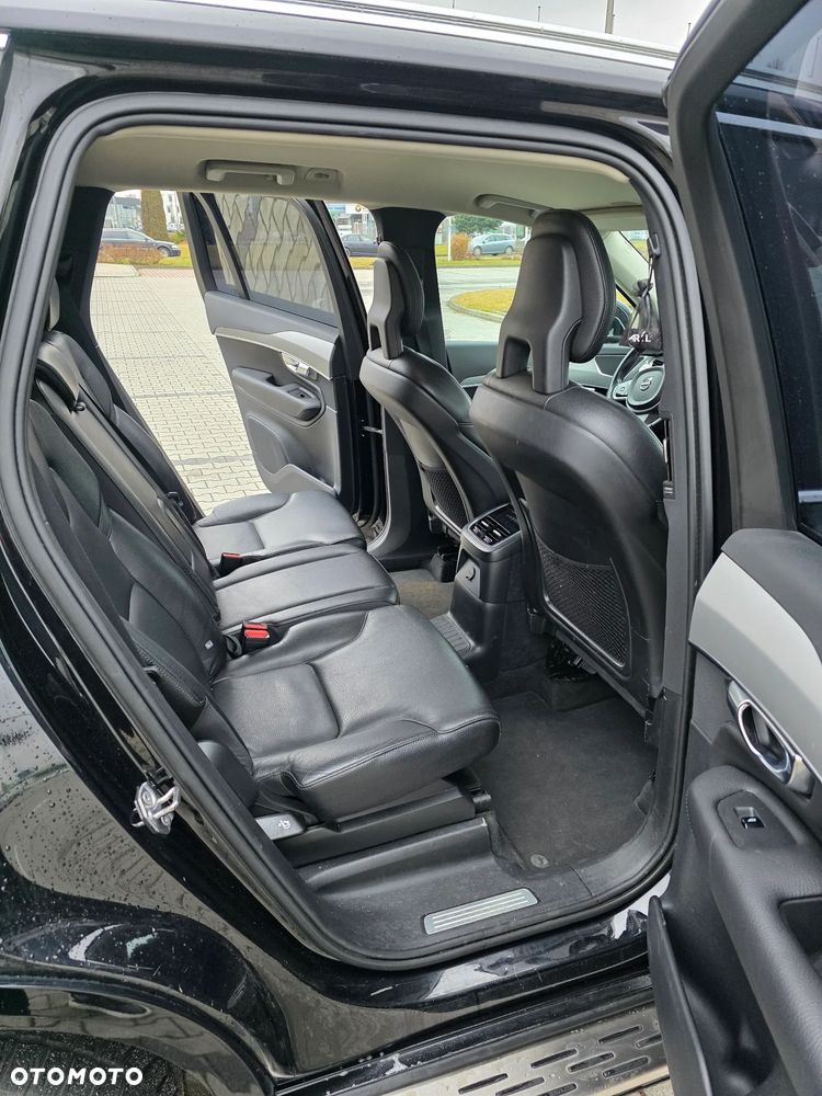 Volvo XC 90 T8 AWD Twin Engine Geartronic Momentum - 17