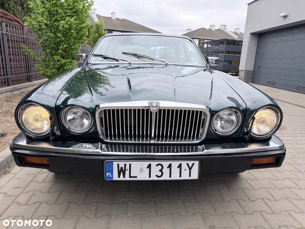 Jaguar XJ - 5