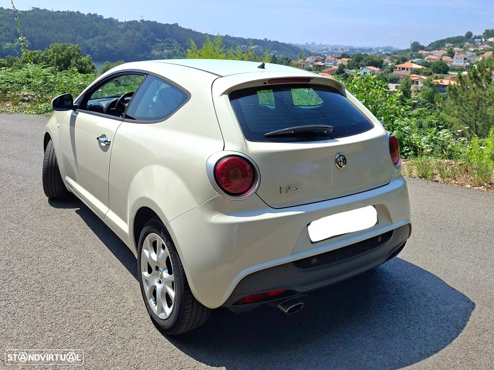 Alfa Romeo MiTo 1.3 JTD Distinctive S&S - 6