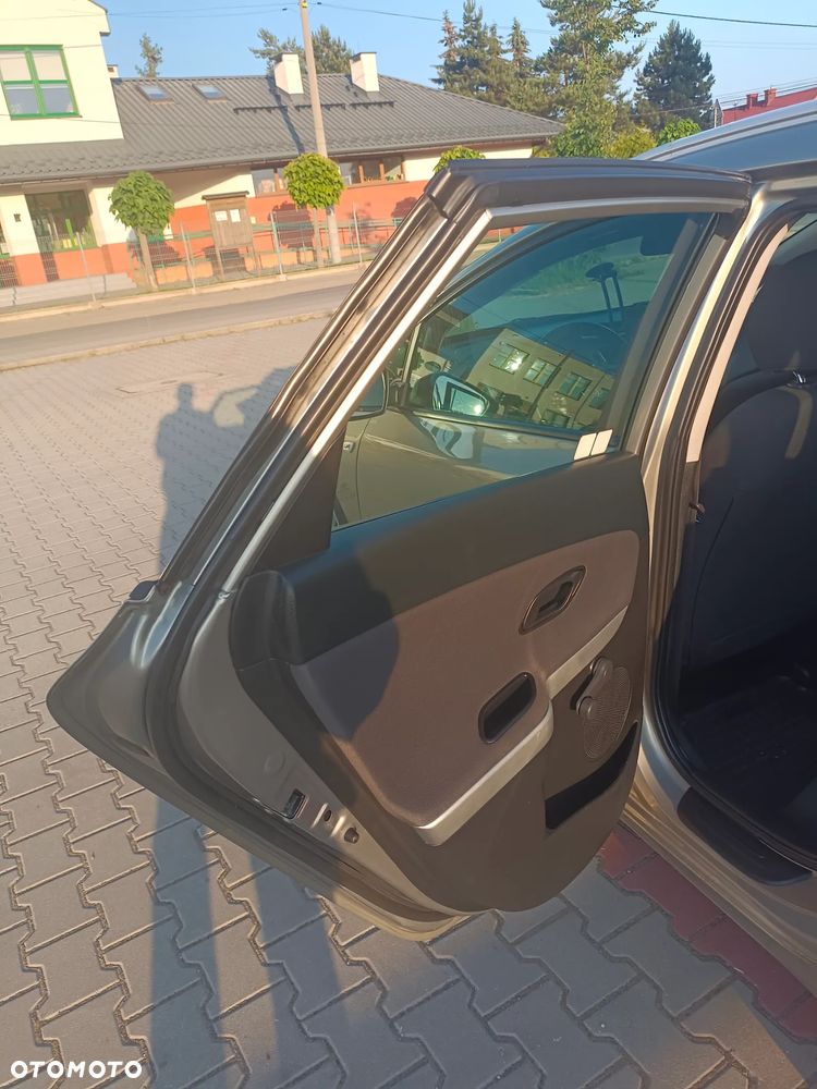 Kia Ceed 1.6 CRDi L - 11