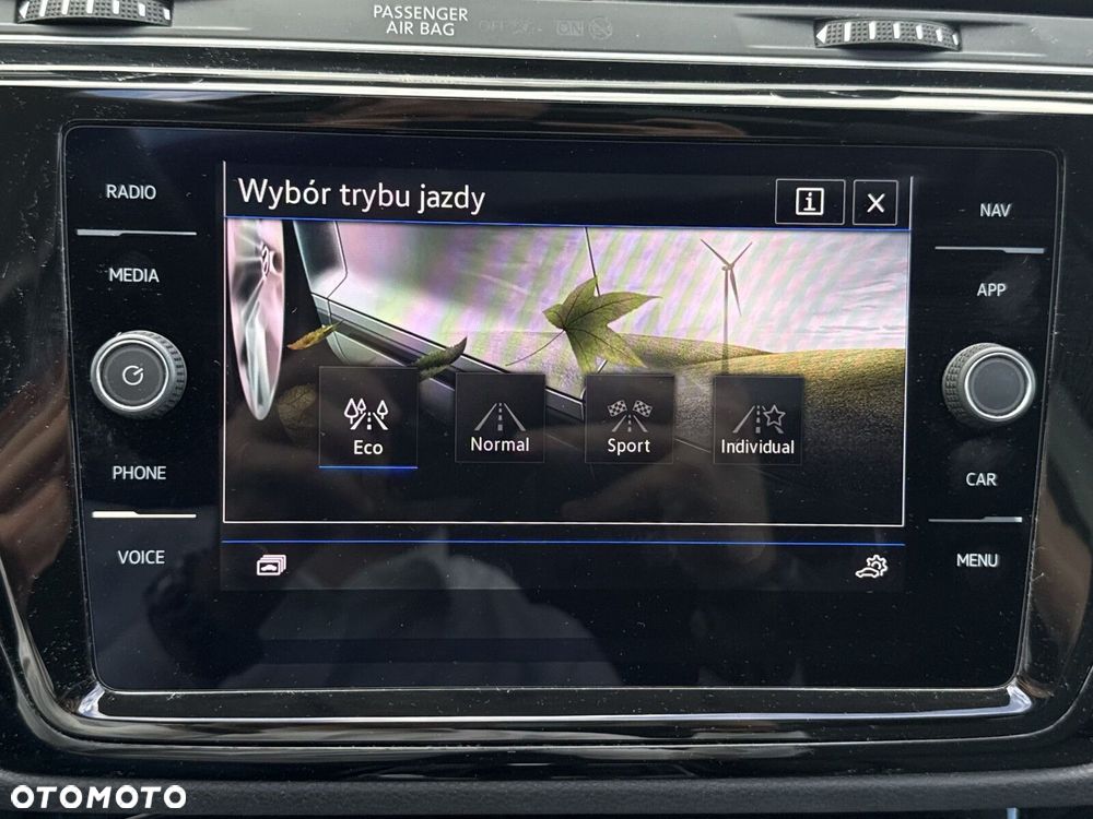 Volkswagen Touran 1.5 TSI EVO Highline DSG - 24