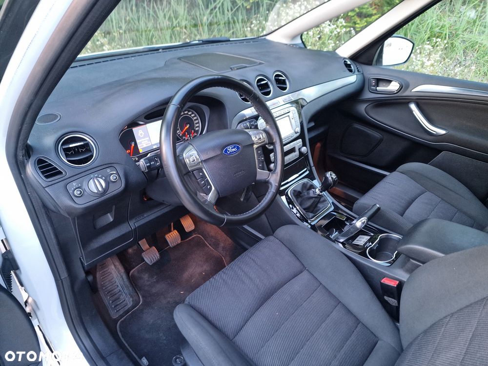 Ford S-Max 2.0 TDCi DPF Titanium X - 30
