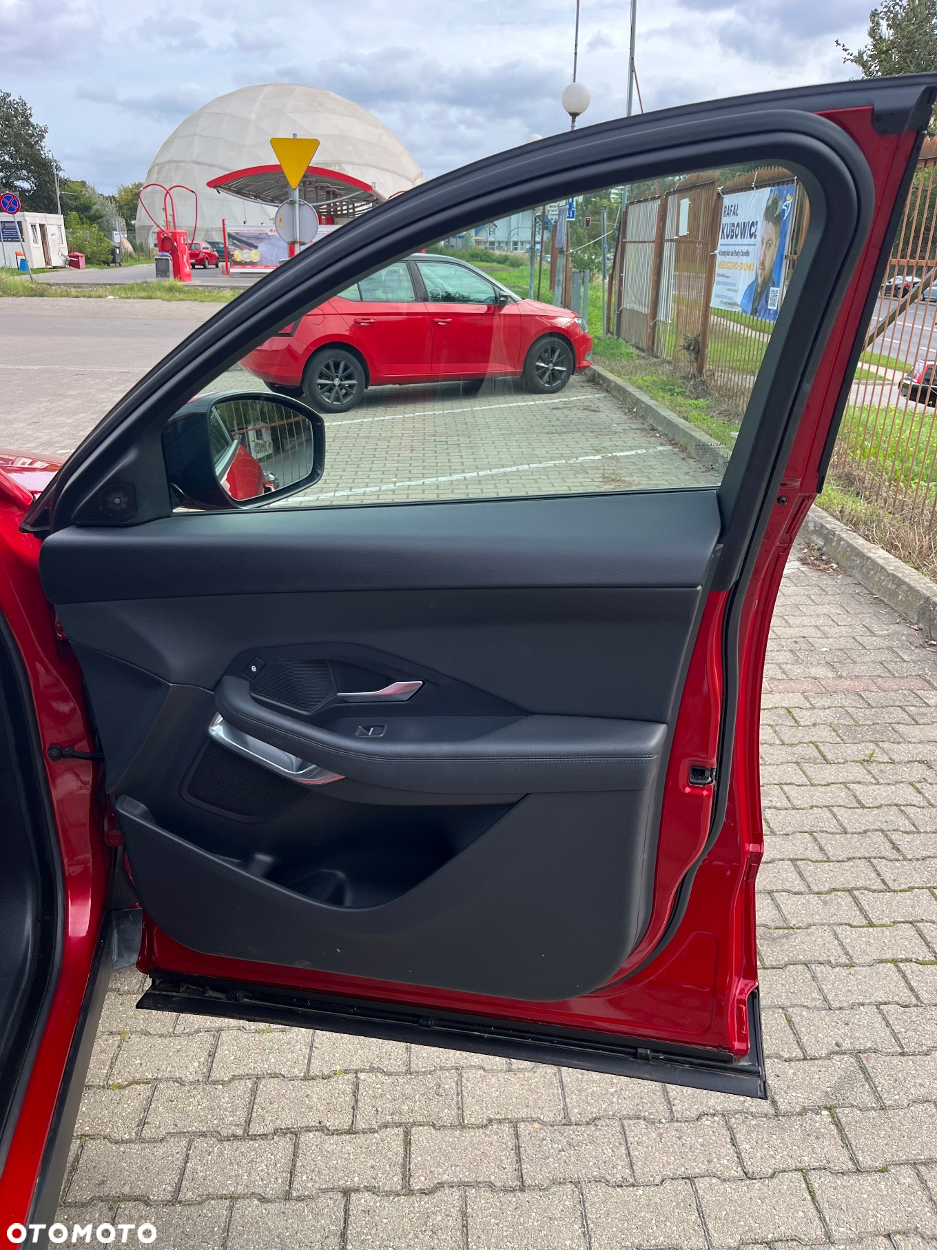 Jaguar E-Pace D150 - 12