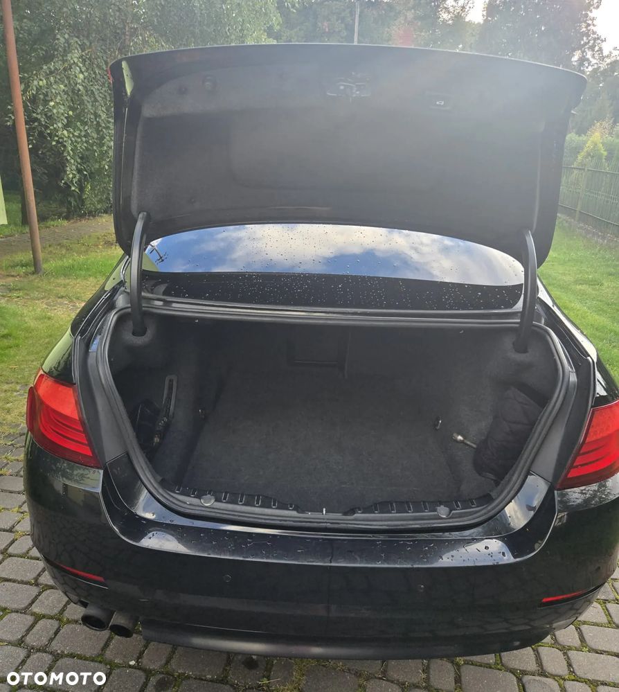BMW Seria 5 520d Touring - 14