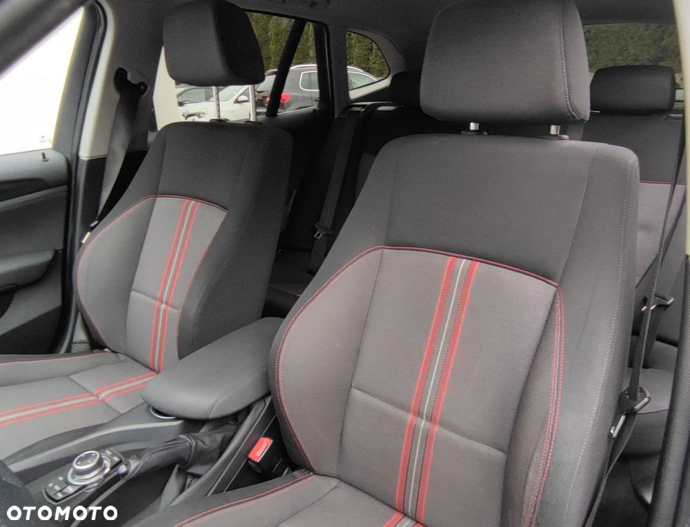 BMW X1 sDrive18i Sport Line - 8