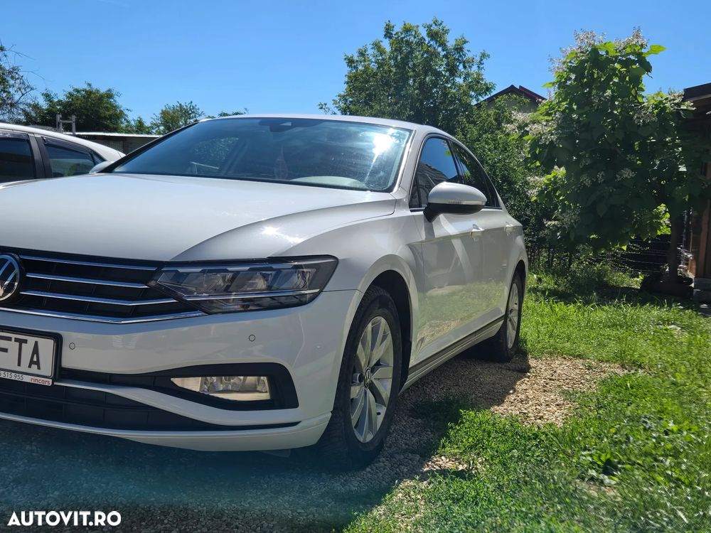 Volkswagen Passat 2.0 TDI DSG Comfortline - 2