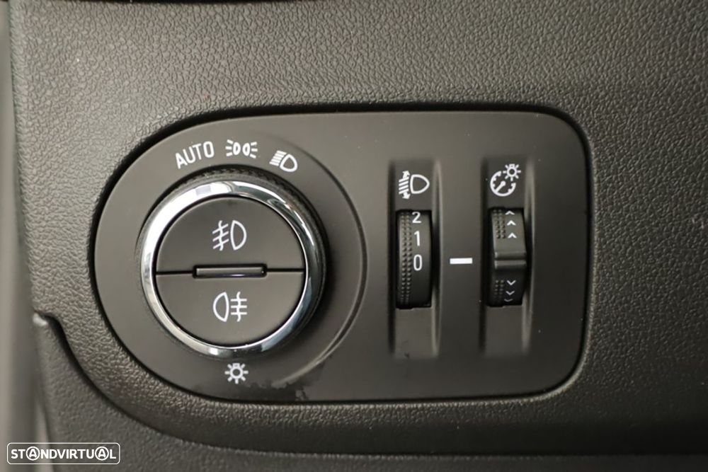 Opel Crossland X 1.2 120 Anos - 19