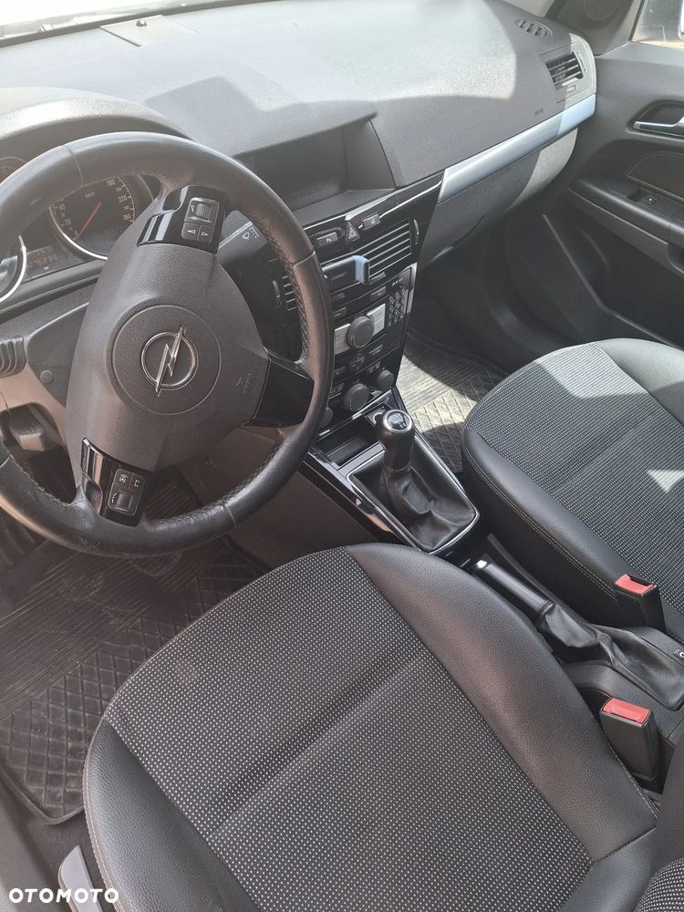 Opel Astra 1.4 Selection - 6