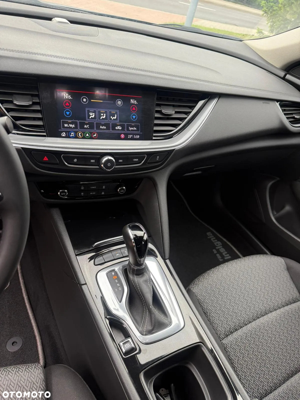 Opel Insignia Grand Sport 1.6 Diesel Automatik Business Innovation - 10