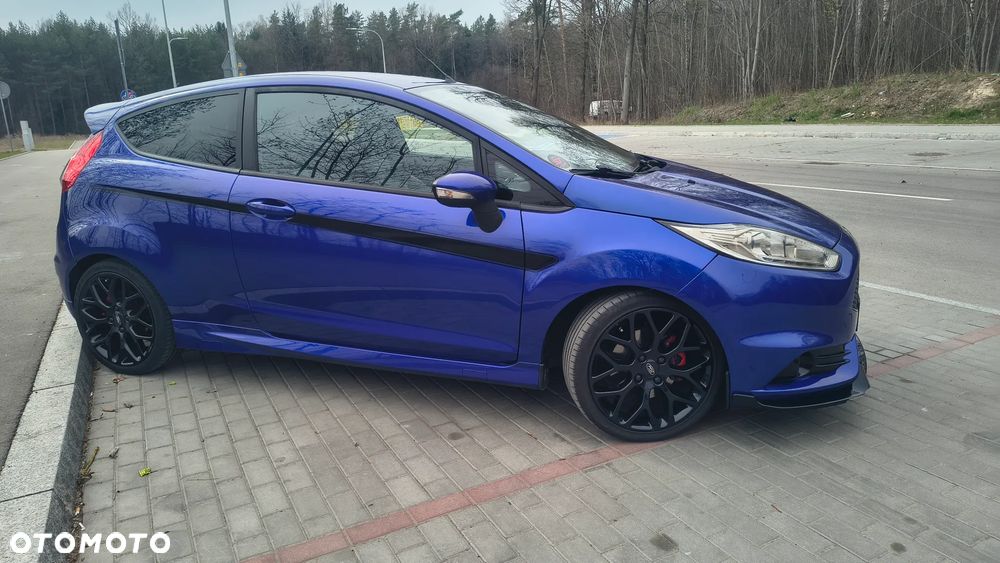 Ford Fiesta 1.6 EcoBoost ST - 6