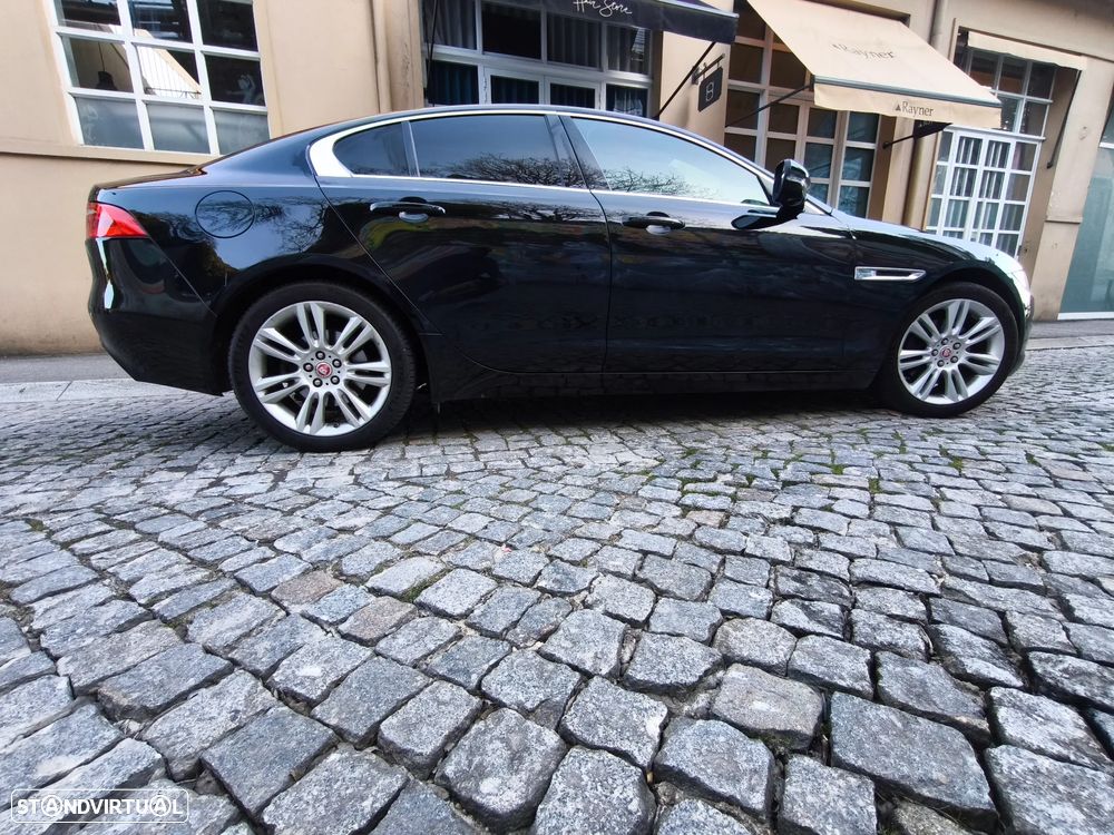 Jaguar XE 2.0 D Prestige Aut. - 26