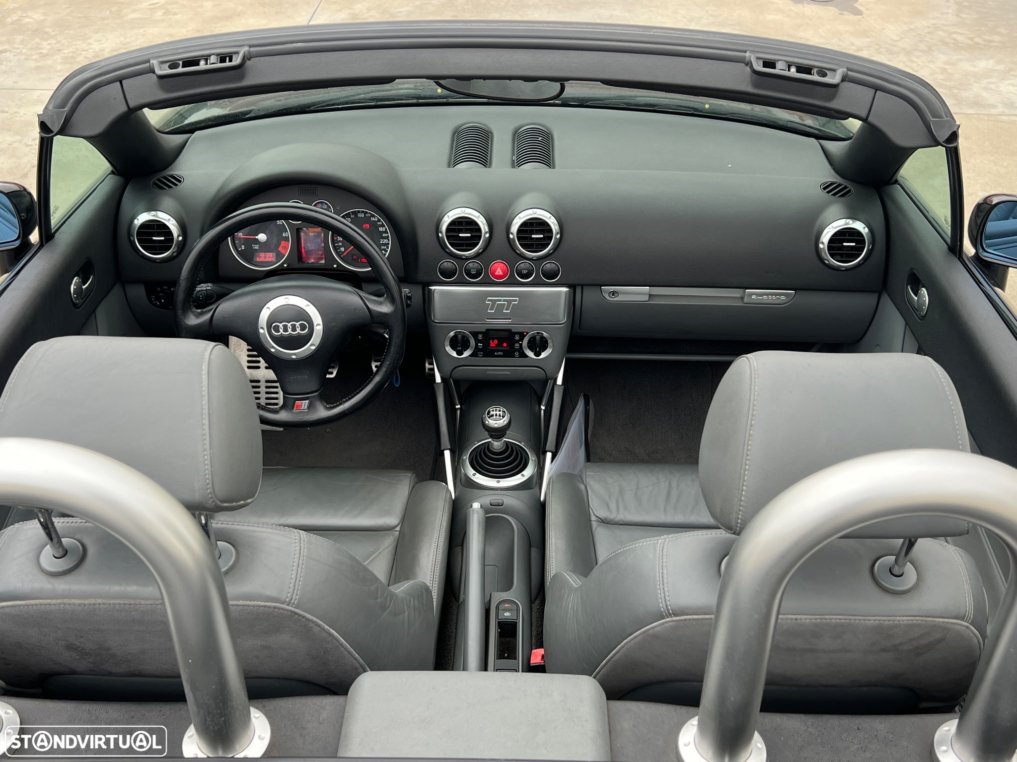 Audi TT Coupé 1.8 T quattro - 12