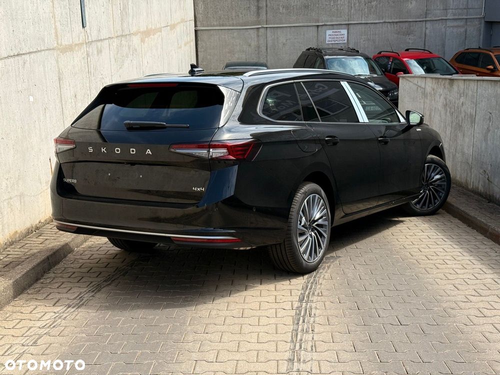 Skoda Superb 2.0 TDI SCR 4x4 L&K DSG - 8