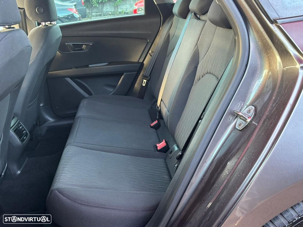 SEAT Leon ST 1.6 TDI Style Ecomotive - 6
