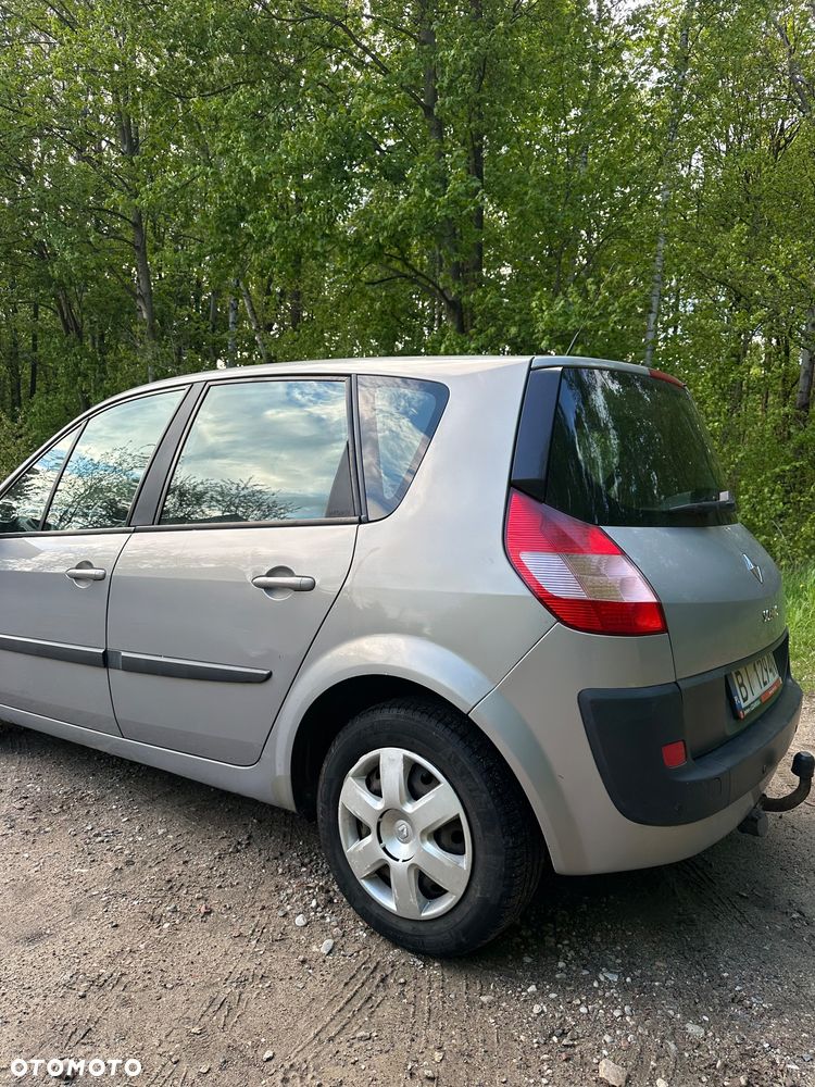 Renault Scenic 1.6 Confort Privilege - 13