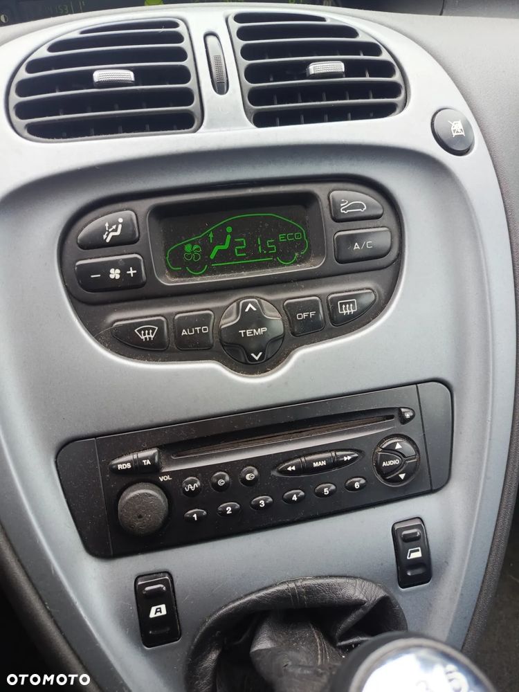 Citroën Xsara Picasso 1.8i Exclusive - 6