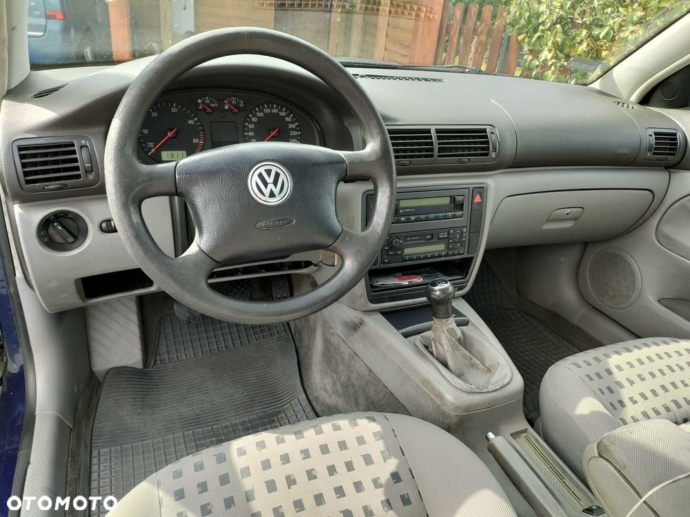 Volkswagen Passat - 5