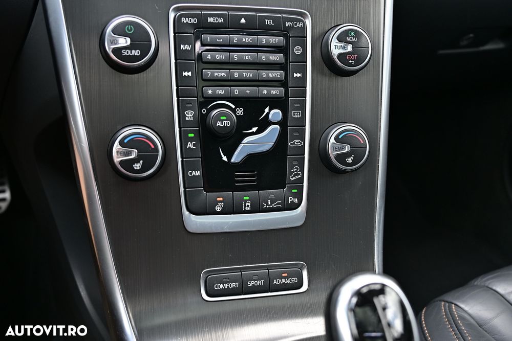 VOLVO XC60 2014 — imagine 29