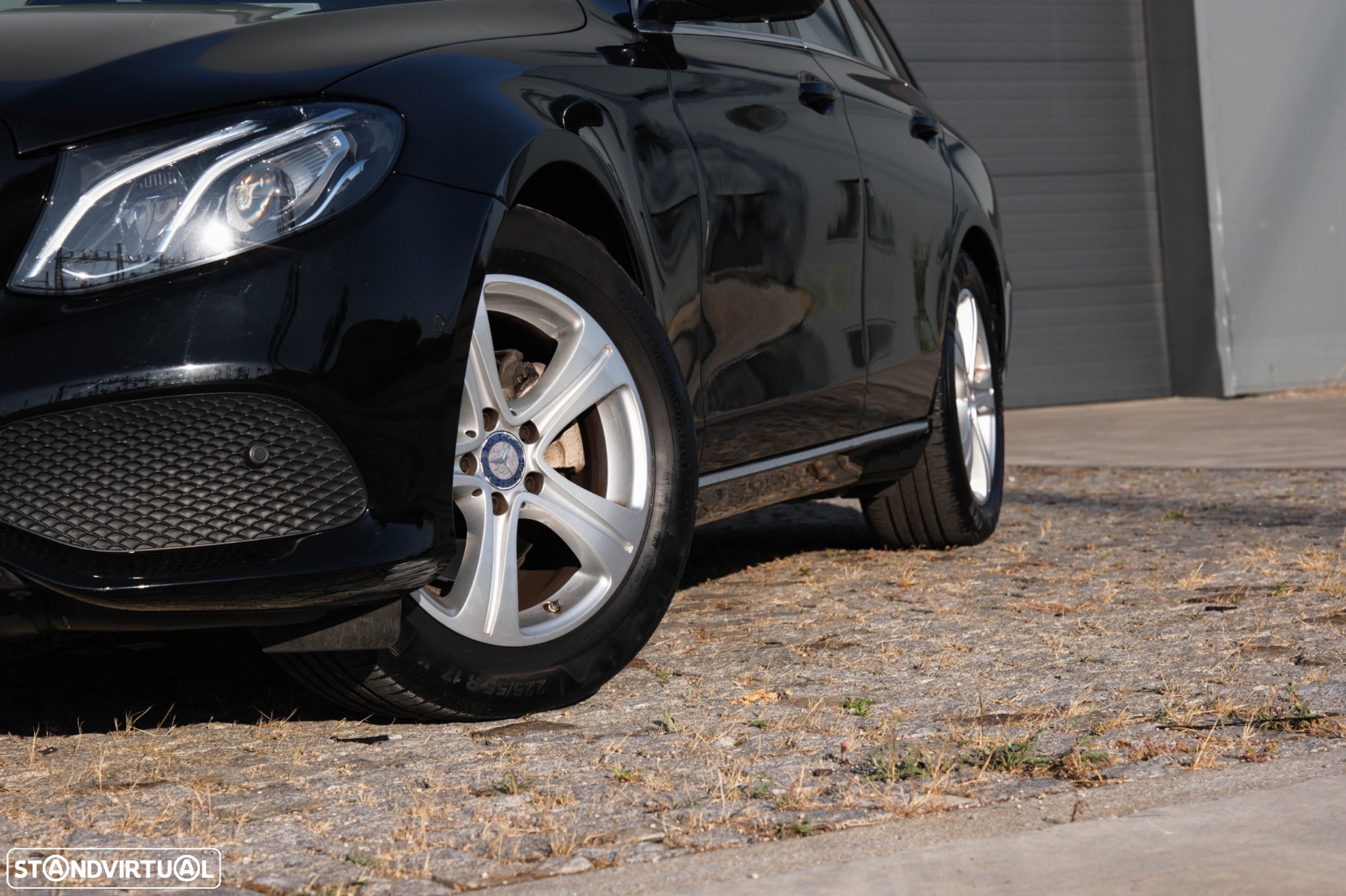 Mercedes-Benz E 220 BlueTEC Avantgarde Auto. - 3