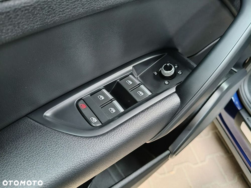 Audi Q5 40 TDI quattro S tronic sport - 24