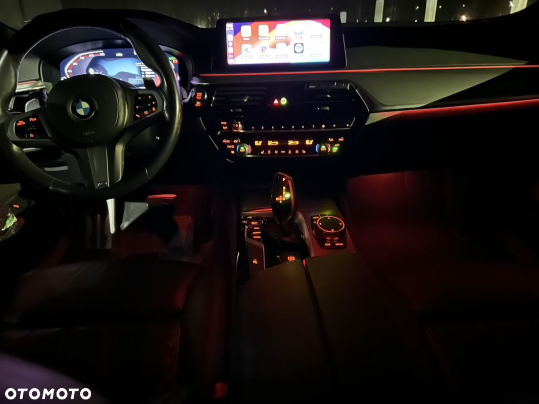 BMW Seria 5 520d xDrive M Sport sport - 18